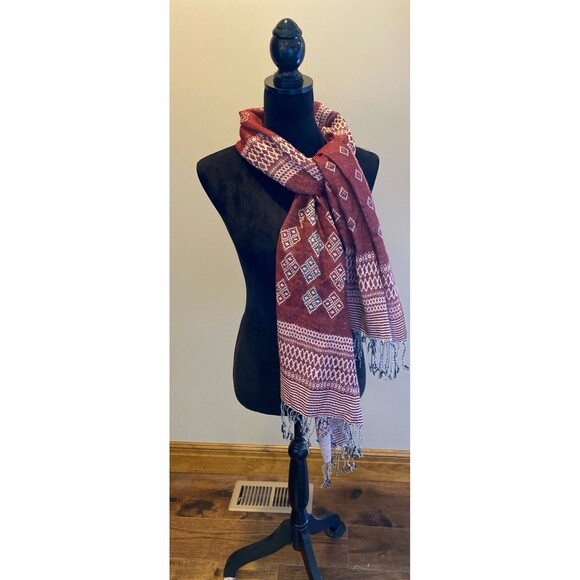 West Loop Scarf Shawl Wrap Coverup Lightweight Distressed Aztec Fringed  Rust - Picture 2 of 11